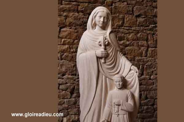 Bénédiction de la statue de la sainte vierge Marie qui garde les prêtres