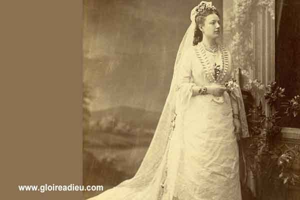 L’histoire et l’origine de la couleur de la robe de mariée